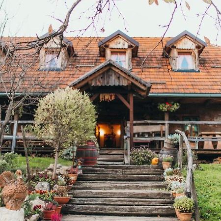 Gresna Pilnica Hotell Klenovnik Exteriör bild