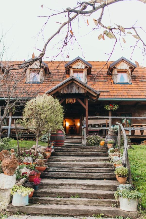 Gresna Pilnica Hotell Klenovnik Exteriör bild